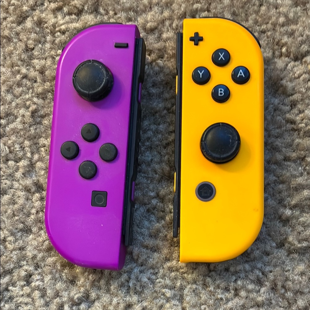 Nintendo Joy-Con Controllers - Purple and Orange